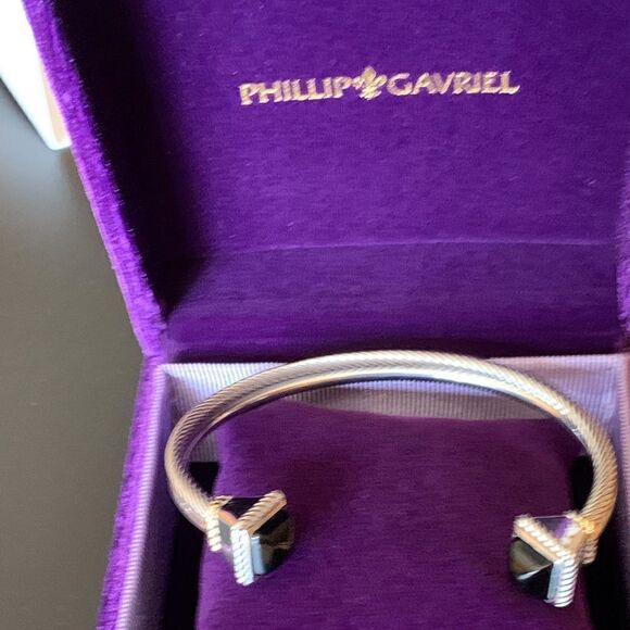 STERLING SILVER & 18K ITALIAN CABLE PYRAMID BANGLE WITH BLACK ONYX - Picture 7 of 14